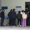 Bệnh nhân xếp hàng tại khoa cấp cứu của một bệnh viện ở Seoul, Hàn Quốc. (Ảnh: Yonhap/TTXVN)
