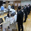Cử tri bỏ phiếu sớm bầu Quốc hội khóa 22 của Hàn Quốc tại Seoul, ngày 5/4/2024. (Ảnh: Yonhap/TTXVN)