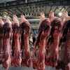 Thịt lợn được bày bán tại Bắc Kinh, Trung Quốc. (Ảnh: AFP/ TTXVN)