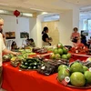 Góc giới thiệu các sản phẩm cây trái và nông nghiệp Việt Nam. (Ảnh: Nguyễn Thu Hà/TTXVN)