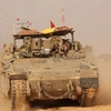 Xe tăng quân đội Israel được triển khai tại khu vực biên giới với Dải Gaza ở miền bắc Israel ngày 27/5/2024. (Ảnh: THX/TTXVN)