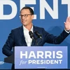 Ông Josh Shapiro, Thống đốc bang Pennsylvania, phát biểu tại cuộc míttinh ủng hộ bà Kamala Harris tranh cử Tổng thống Mỹ, ngày 29/7/2024. (Ảnh: Getty Images/TTXVN)