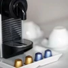 Đây là lần đầu tiên Nespresso, thương hiệu tiên phong cung cấp càphê đóng gói từng phần. (Ảnh: Getty images)