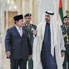 Tổng thống Indonesia Prabowo Subianto và người đồng cấp UAE Sheikh Mohamed bin Zayed Al Nahyan. (Ảnh: arabnews)