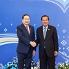 Chủ tịch Đảng Nhân dân Campuchia, Chủ tịch Thượng viện Campuchia Samdech Techo Hun Sen đón Chủ tịch Quốc hội Trần Thanh Mẫn dự Hội nghị. (Ảnh: Doãn Tấn/TTXVN)