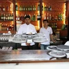 Nhà hàng Singapore sử dụng máy bay không người lái làm “bồi bàn”