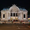 Cùng khám phá kiến trúc tuyệt đẹp của Nhà hát Lớn TP.HCM