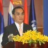 Thủ tướng Lào bắt đầu chuyến thăm chính thức Nhật Bản