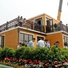 Người dân thành phố Tây An đã rất bất ngờ khi chứng kiến một ngôi biệt thự được hoàn thành trong vòng 3 giờ vào ngày 17/7. (Nguồn: CCTVNews) 