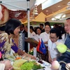 Việt Nam giới thiệu các món ăn đậm bản sắc dân tộc với bạn bè quốc tế. (Ảnh: Xuân Khu/Vietnam+)