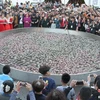 Một nồi cua hấp khổng lồ đã thu hút hàng trăm người ở quận Panshan, tỉnh Liêu Ninh, Trung Quốc vào ngày 13/9.