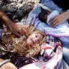 Một đôi vợ chồng Syria đã mạo hiểm mạng sống của mình và hai đứa con sinh đôi mới 8 tháng tuổi để tới Hy Lạp.