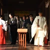 Các nghị sỹ Nhật Bản viếng đền Yasukuni ngày 20/10. (Nguồn: AFP/TTXVN) 
