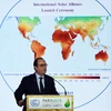Tổng thống Pháp Francois Hollande phát biểu tại Hội nghị COP21 ở thủ đô Paris. (Nguồn: AFP/TTXVN)