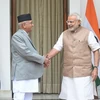 Thủ tướng Ấn Độ Narendra Modi (phải) có cuộc gặp với Thủ tướng Nepal K.P. Sharma Oli. 