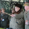 Nhà lãnh đạo Kim Jong Un thị sát một cuộc tập trận của quân đội Triều Tiên. (Nguồn: Sputnik/TTXVN)
