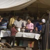 Quang cảnh một khu chợ ngoài trời ở Cairo, Ai Cập. (Nguồn: AP/TTXVN) 