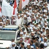 Người Hồi giáo biểu tình phản đối thị trưởng Jakarta Basuki Tjahaja Purnama tại Jakarta ngày 4/11. (Nguồn: AFP/TTXVN)