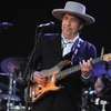  Bob Dylan: Khi người khổng lồ gật đầu