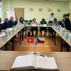 Quang cảnh buổi làm việc giữa Đại sứ Trương Mạnh Sơn và ban lãnh đạo tỉnh Karlovy Vary (Ảnh: Trần Quang Vinh/Vietnam+)