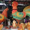 Hình ảnh con gà "lên ngôi" trên thị trường quà Tết