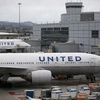 United Airline đã buộc gần 3.800 khách xuống máy bay trong năm qua