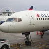  Máy bay của Hãng hàng không Delta Airlines tại sân bay quốc tế Los Angeles ngày 4/5. (Nguồn: AFP/TTXVN)