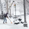 Mỹ: Bão tuyết hoành hành tại Massachusett, tuyết rơi dày gần 1 mét