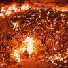[Photo] Thám hiểm “cổng địa ngục” cháy rừng rực ở Turkmenistan