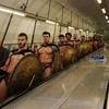 [Photo] Các chiến binh Spartan gây sốt khi xuất hiện tại London