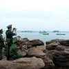 Bộ đội Biên phòng Kiên Giang thường xuyên tuần tra, kiểm soát trên vùng biên giới biển, tạo điều kiện cho bà con ngư dân bám biển sản xuất. (Ảnh: Lê Sen/TTXVN)