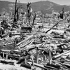 Sức tàn phá khủng khiếp mà bom nguyên tử gây ra tại thành phố Hiroshima, Nhật Bản ngày 6/8/1945.