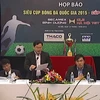Công ty cổ phần bóng đá chuyên nghiệp Việt Nam (VPF), báo Tiền Phong và nhà tài trợ Công ty Cổ phần ôtô Trường Hải (THACO) tổ chức buổi họp báo công bố về trận Siêu cúp Quốc gia 2015