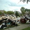 Nhiều khu vực trong thành phố Baton Rouge chỉ còn là những đống đổ nát. (Ảnh: Trần Long/Vienam+)