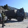 Binh sỹ Ấn Độ được triển khai gần Ranh giới kiểm soát ở huyện Kupwara thuộc Jammu-Kashmir, ngày 14/10/2020. (Ảnh: AFP/TTXVN) 