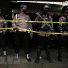 Cảnh sát Indonesia được triển khai bắt giữ nghi phạm khủng bố tại Đông Jakarta. (Ảnh: THX/TTXVN) 
