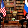 Tổng thống Mỹ Joe Biden (trái) và người đồng cấp Nga Vladimir Putin tại cuộc gặp ở Geneva, Thụy Sĩ ngày 16/6. (Ảnh: THX/TTXVN) 