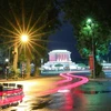 Lăng Chủ tịch Hồ Chí Minh trong đêm Thu tháng Tám. (Ảnh: Thanh Tùng/TTXVN) 