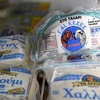 Pho mát Halloumi được bày bán tại cửa hàng tiện lợi ở Nicosia, Cyprus, ngày 24/11/2021. (Ảnh: AFP/ TTXVN)