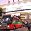 Những chuyến xe chở cán bộ y tế Bệnh viện Bạch Mai vào hỗ trợ TP Hồ Chí Minh chống dịch COVID-19, tháng 8/2021.(Ảnh: Thành Đạt/TTXVN) 