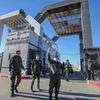 Lực lượng an ninh Palestine gác tại cửa khẩu Rafah ở miền Nam Dải Gaza ngày 1/2/2021. (Ảnh: AFP/TTXVN)