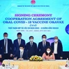 Lễ ký kết thỏa thuận hợp tác, thương mại hóa vaccine ngừa Covid-19 đường uống tại Hà Nội, ngày 29/12. (Ảnh: Doanh nghiệp cung cấp)