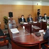 Tổng thống đắc cử Hàn Quốc Yoon Suk-yeol (trái) tại cuộc họp ở Seoul. (Ảnh: Yonhap/TTXVN)
