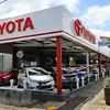 Các mẫu xe ôtô mới của hãng Toyota trưng bày tại một cửa hàng ở Sydney, Australia. (Ảnh: AFP/TTXVN) 