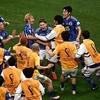 Niềm vui của các cầu thủ Nhật Bản sau khi có hai bàn thắng liên tiếp. (Nguồn: Getty Images)