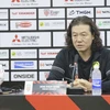 Huấn luyện viên trưởng đội tuyển Malaysia Kim Pan Gon phát biểu. (Ảnh: Minh Quyết/TTXVN)