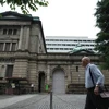 Ngân hàng Trung ương Nhật Bản bất ngờ mua trái phiếu nội địa