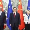 Ngày 7/12/2023, Chủ tịch Trung Quốc Tập Cận Bình (giữa) có cuộc gặp với Chủ tịch Hội đồng châu Âu Charles Michel (trái) và Chủ tịch Ủy ban châu Âu (EC) Ursula von der Leyen (phải) tại Bắc Kinh. (Ảnh: THX/TTXVN)