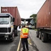 Chốt kiểm tra hàng hóa xuất nhập khẩu tại cảng biển Durban, Nam Phi. (Ảnh: Phi Hùng/TTXVN)