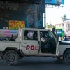 Cảnh sát Haiti tuần tra tại Port-au-Prince, ngày 6/3/2024. (Ảnh: AFP/TTXVN)